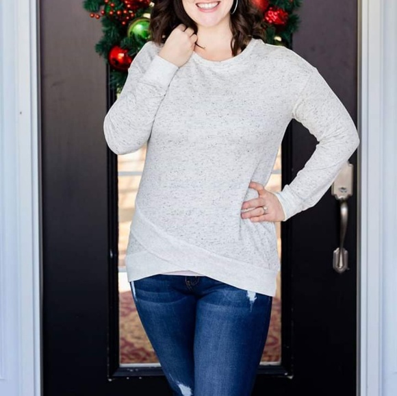 Petal hem sweatshirt - Picture 1 of 3
